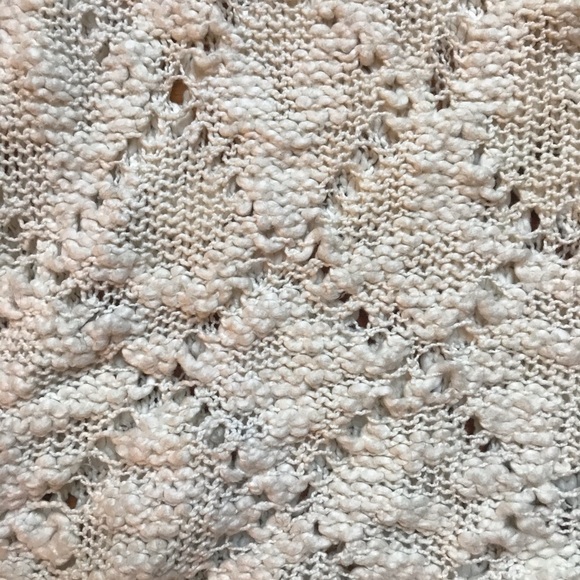 Kendall & Kylie White Sweater, EUC, M - Picture 10 of 12